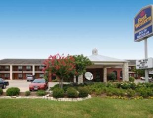 Stay Hotels Motels Brenham Texas Washington County Best Western Inn Of Brenham
